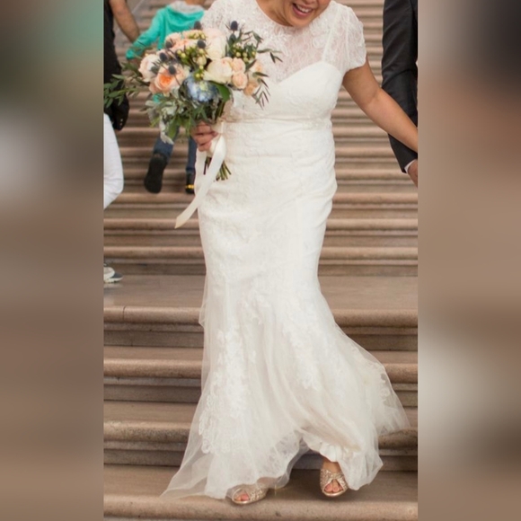 Vera Wang White Lace Wedding Dress Size 12 - Picture 7 of 11